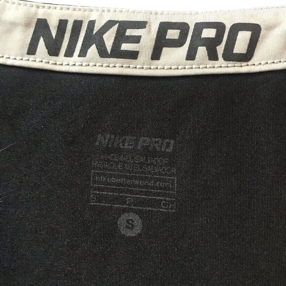 Nike Pro Dri-Fit Black V Neck Compression S/S Top Size Small Training Gym 589370 - Picture 2 of 8